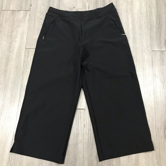 Lucy Black Everyday Yoga/Athletic Capris w/Pockets - Picture 1 of 6